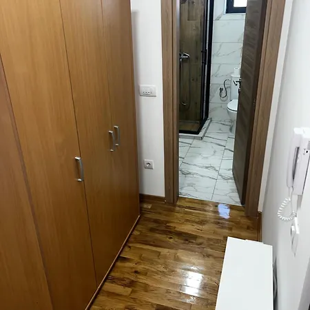 Apartament Dami