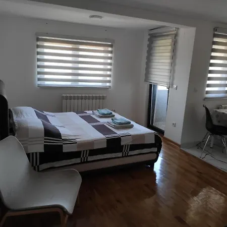 Dami Apartament